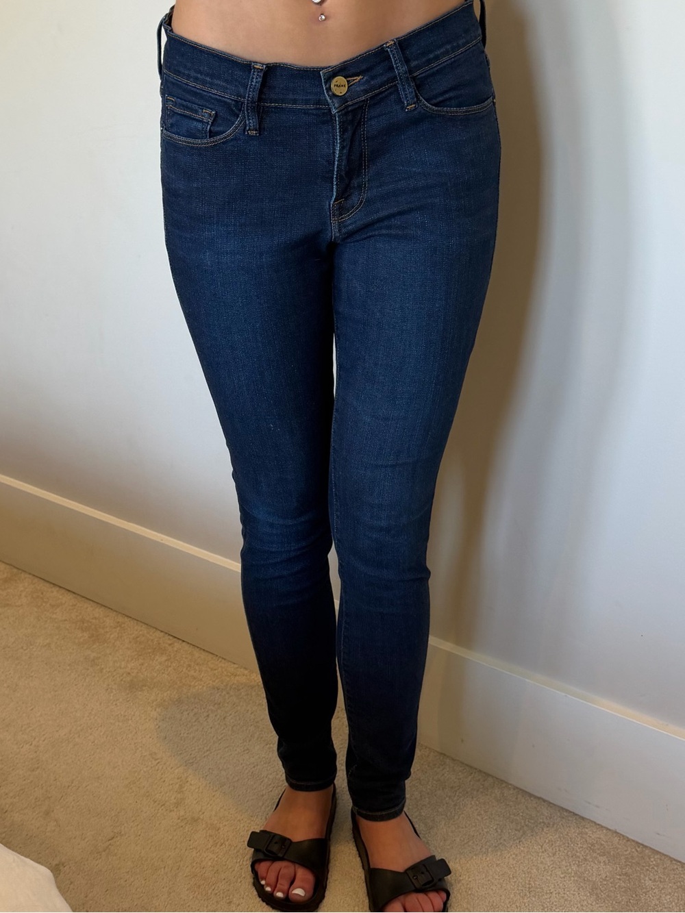 Frame Le Skinny Jeanne Jeans in Dark Indigo